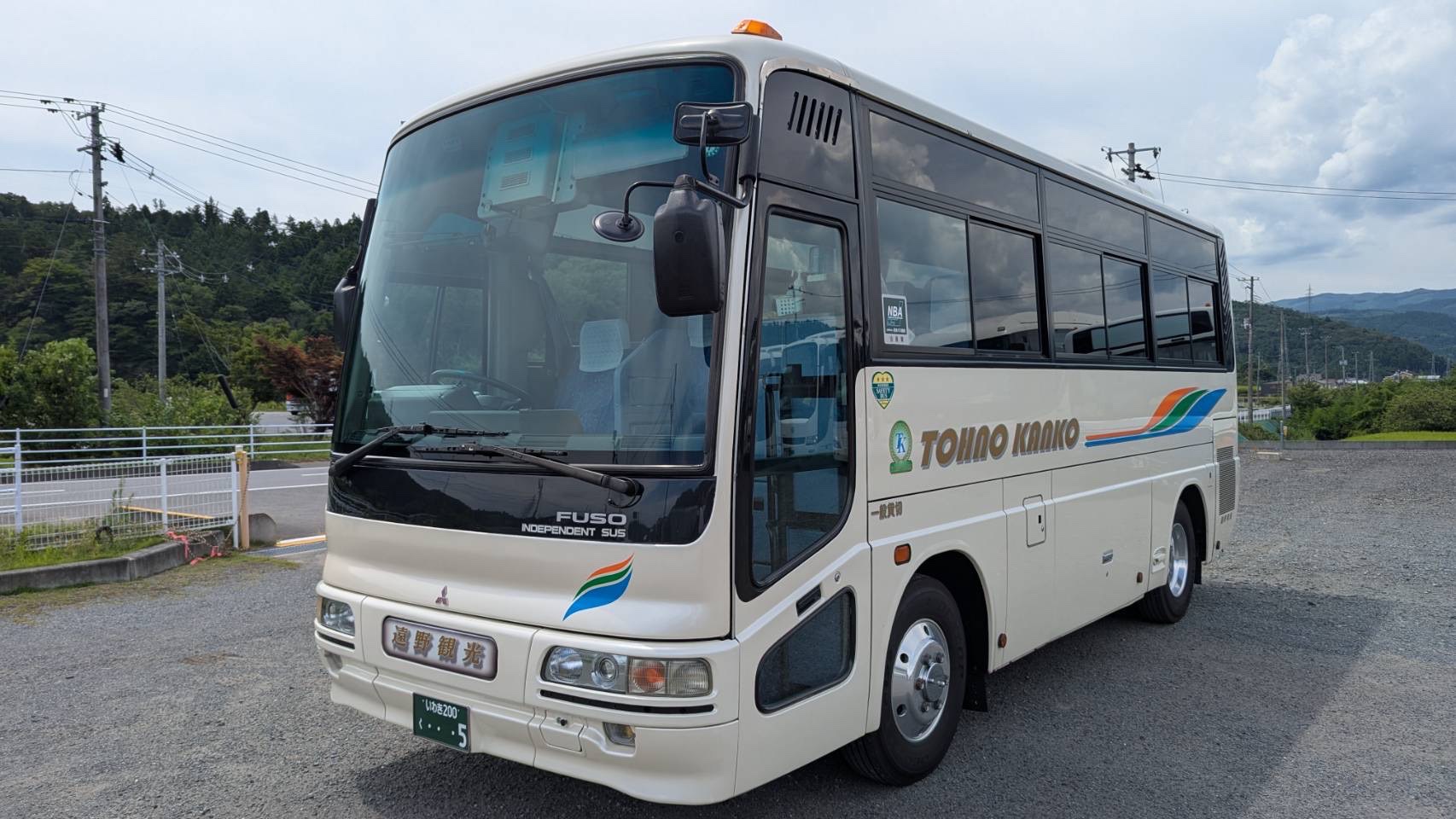 小型観光バス